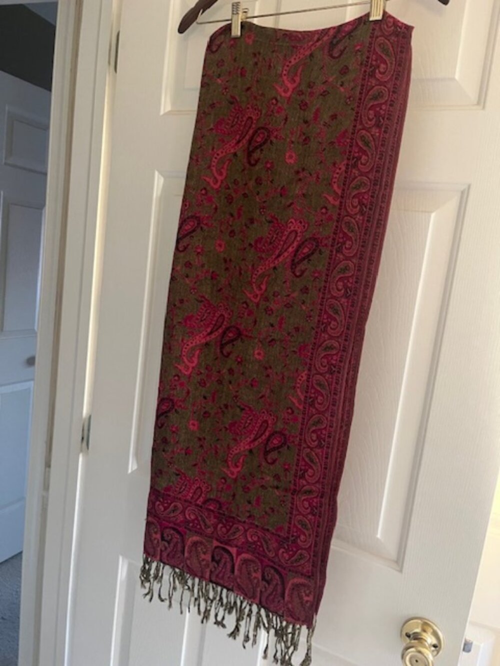 Women's scarf